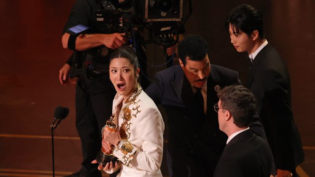 ’Impolite AF’: KPop Demon Hunters Followers Erupt in Anger After Composer’s Unique Music Academy Award Speech Is Awkwardly Minimize Off