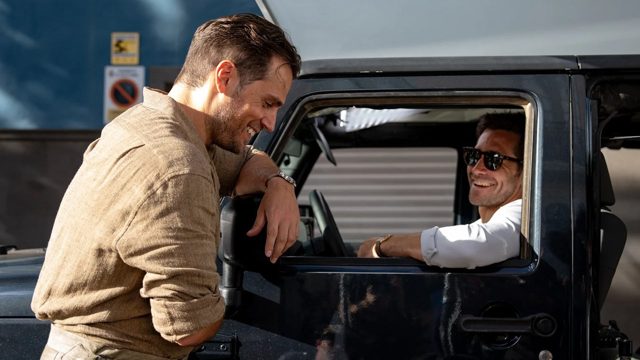 Within the Gray: Jake Gyllenhaal Says He Was ’Rooting’ for Henry Cavill to ’Keep in mind His Subsequent Line’ in Man Ritchie’s Improv-Heavy Movie