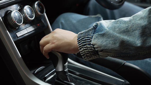 Nintendo Mind Coaching Professor Explains Why Driving a Guide Transmission Automobile Is Higher for Your Mind Than an Computerized