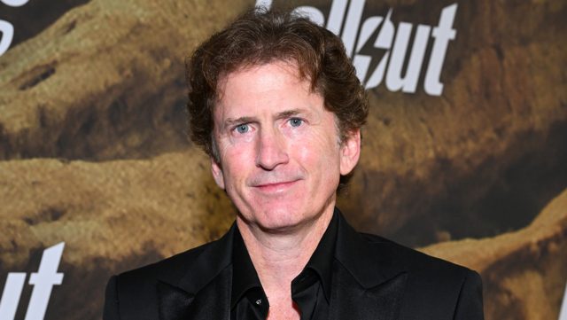 Todd Howard Dismisses ’Fan Chatter’ About Purported Rivalry Between Bethesda and Obsidian because the New Vegas Developer Begins Work on a New Fallout Recreation
