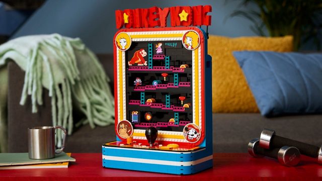 We Acquired a Nearer Have a look at the LEGO Donkey Kong Arcade Set at SDCC | Comedian Con 2026